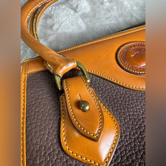 Vintage Dooney & Bourke Bag Purse Brown Tan All Weather Leather Boston Satchel - Picture 8 of 14